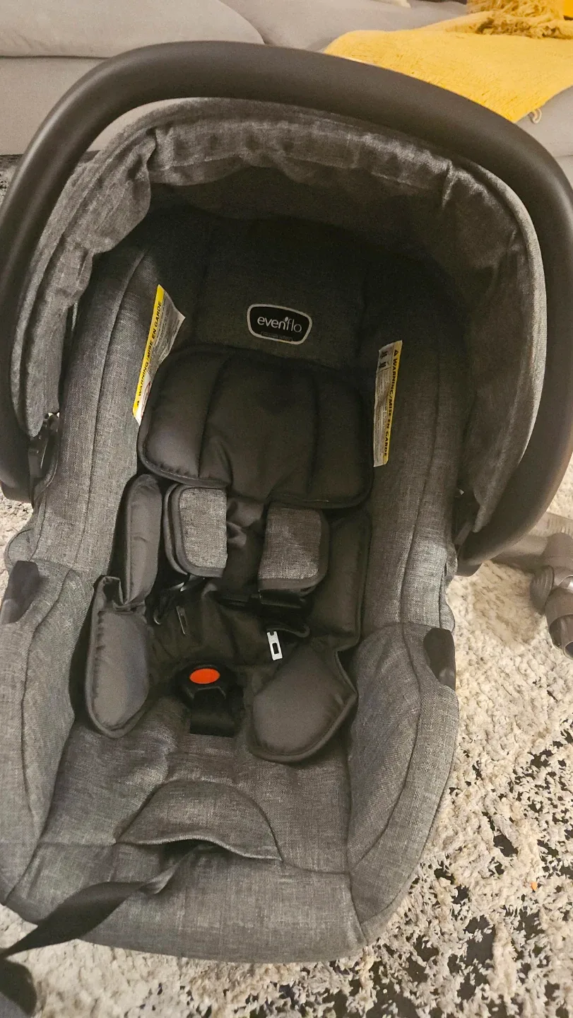 Evenflo Infant Car Seat - photo 2