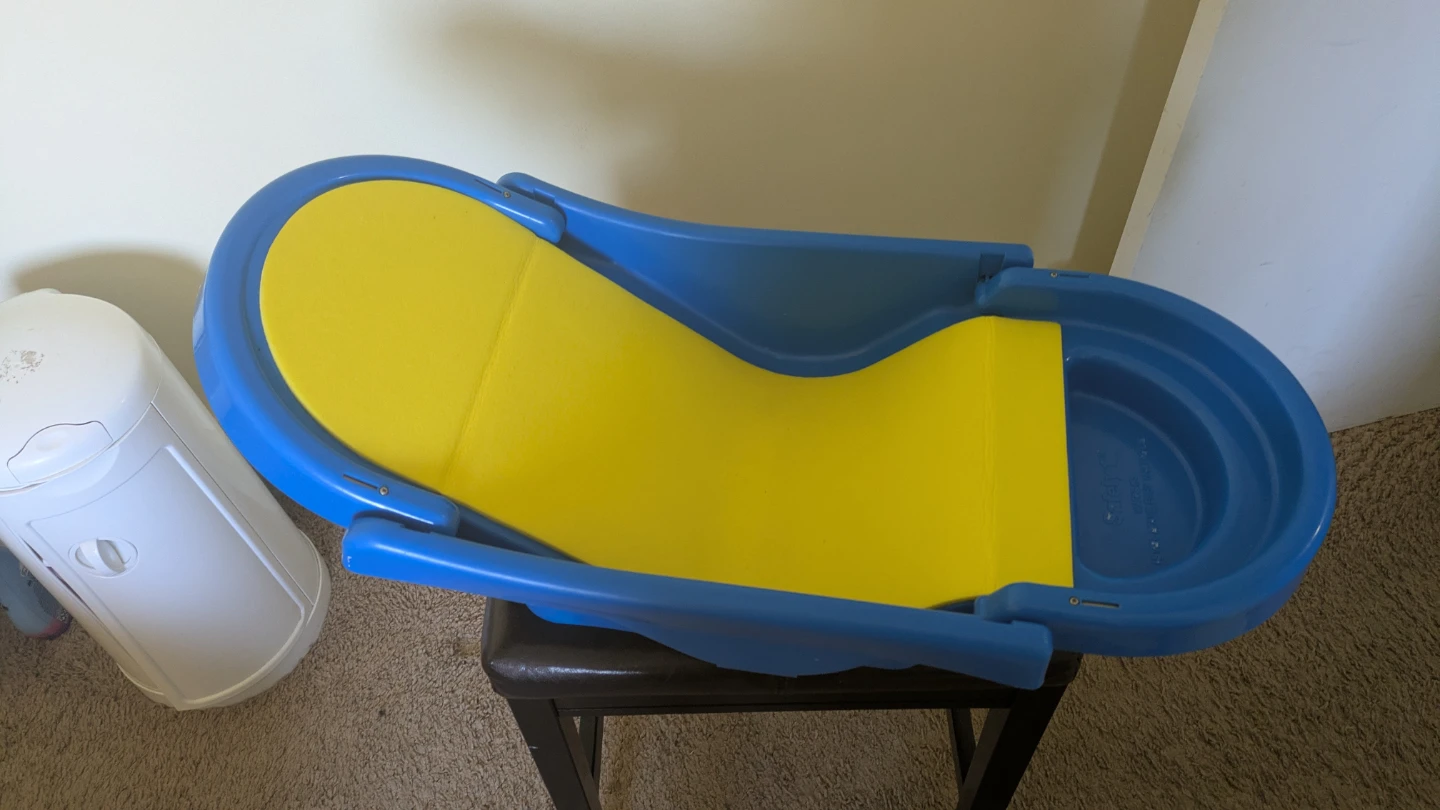 Blue Baby Bath Tub with Star Sling