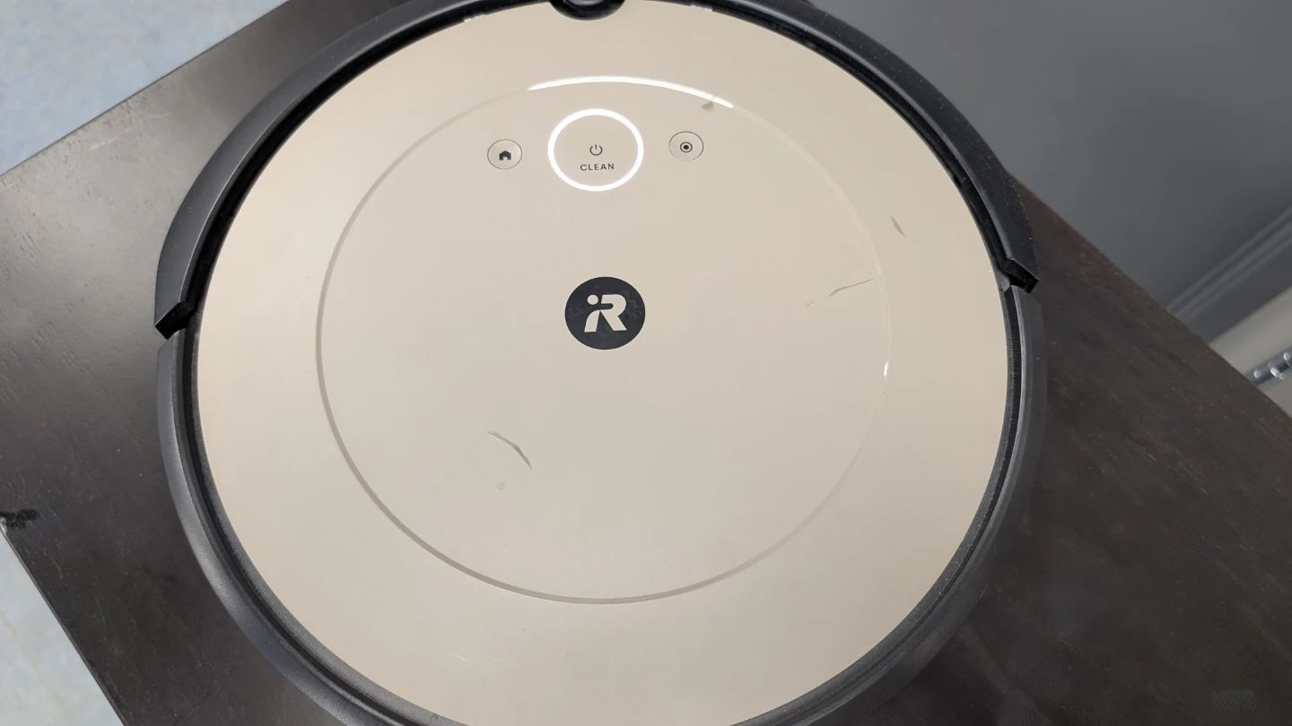 iRobot Roomba i1 Robot Vacuum - photo 2