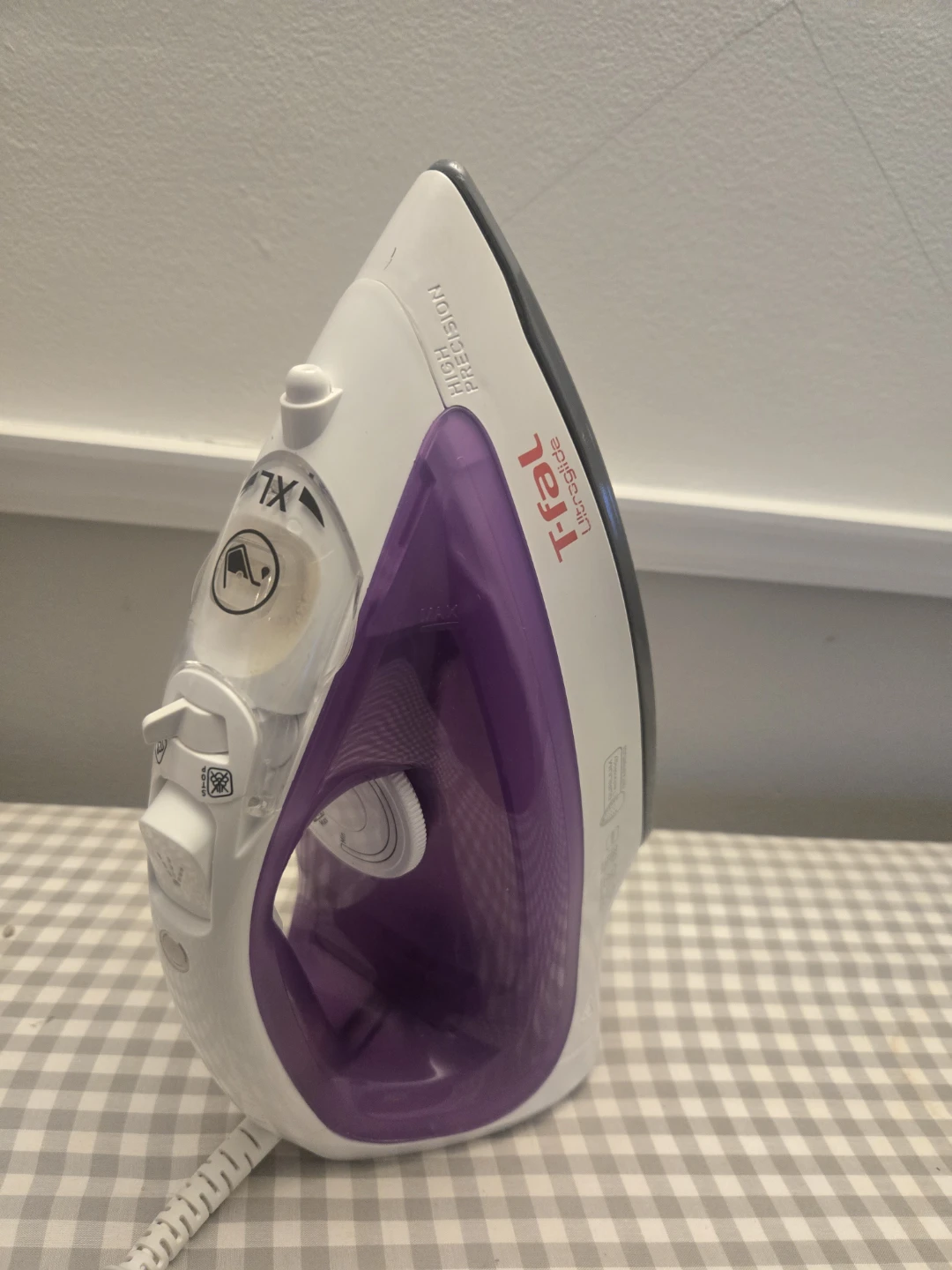 T-fal Ultraglide High Precision Steam Iron 🌱