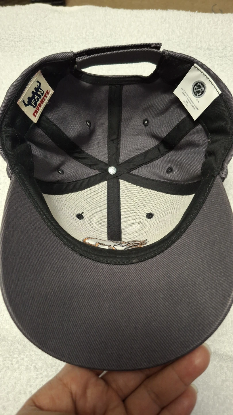 Calgary Flames "C" Logo Baseball Cap - photo 5