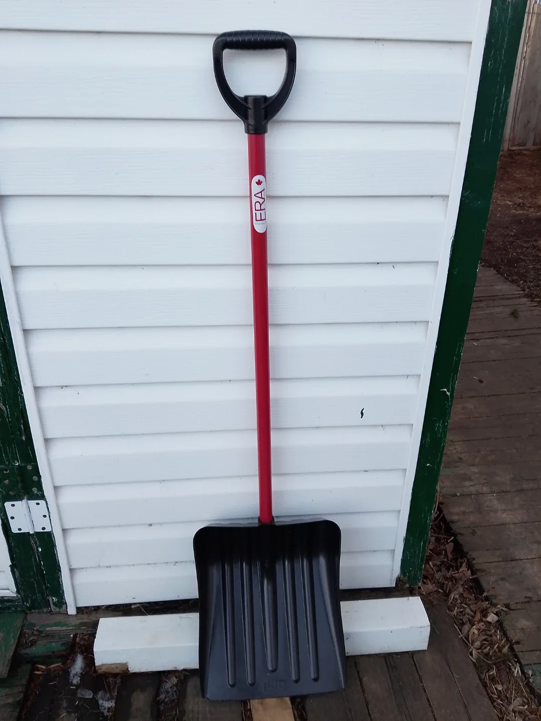 Yardworks Snow Shovel - photo 3