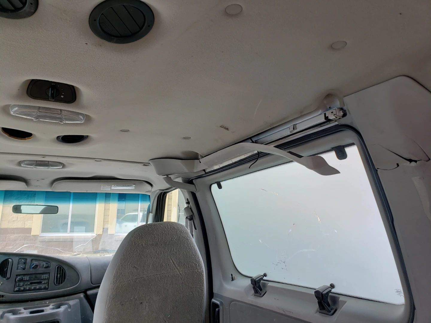 White Ford E-Series Van with Ladder Rack - photo 5