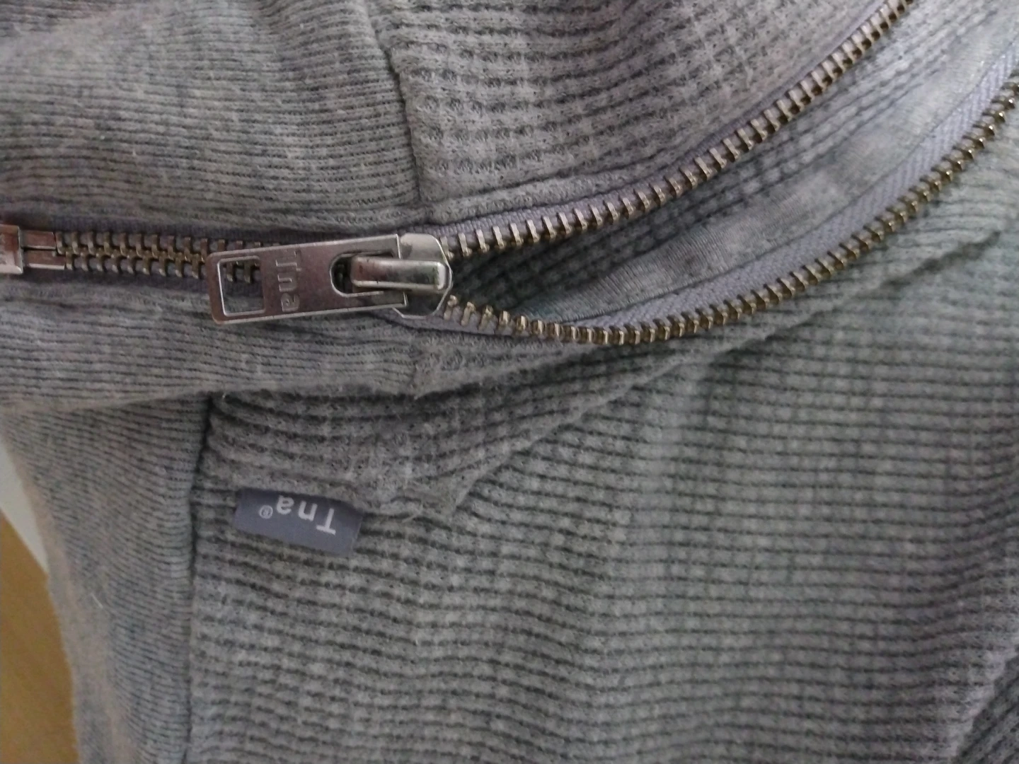 Tna/aritzia Grey Waffle Knit Zip-Up - photo 4