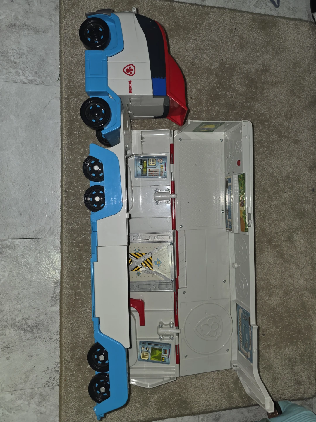 Paw Patrol Mobile Command Center Truck Toy