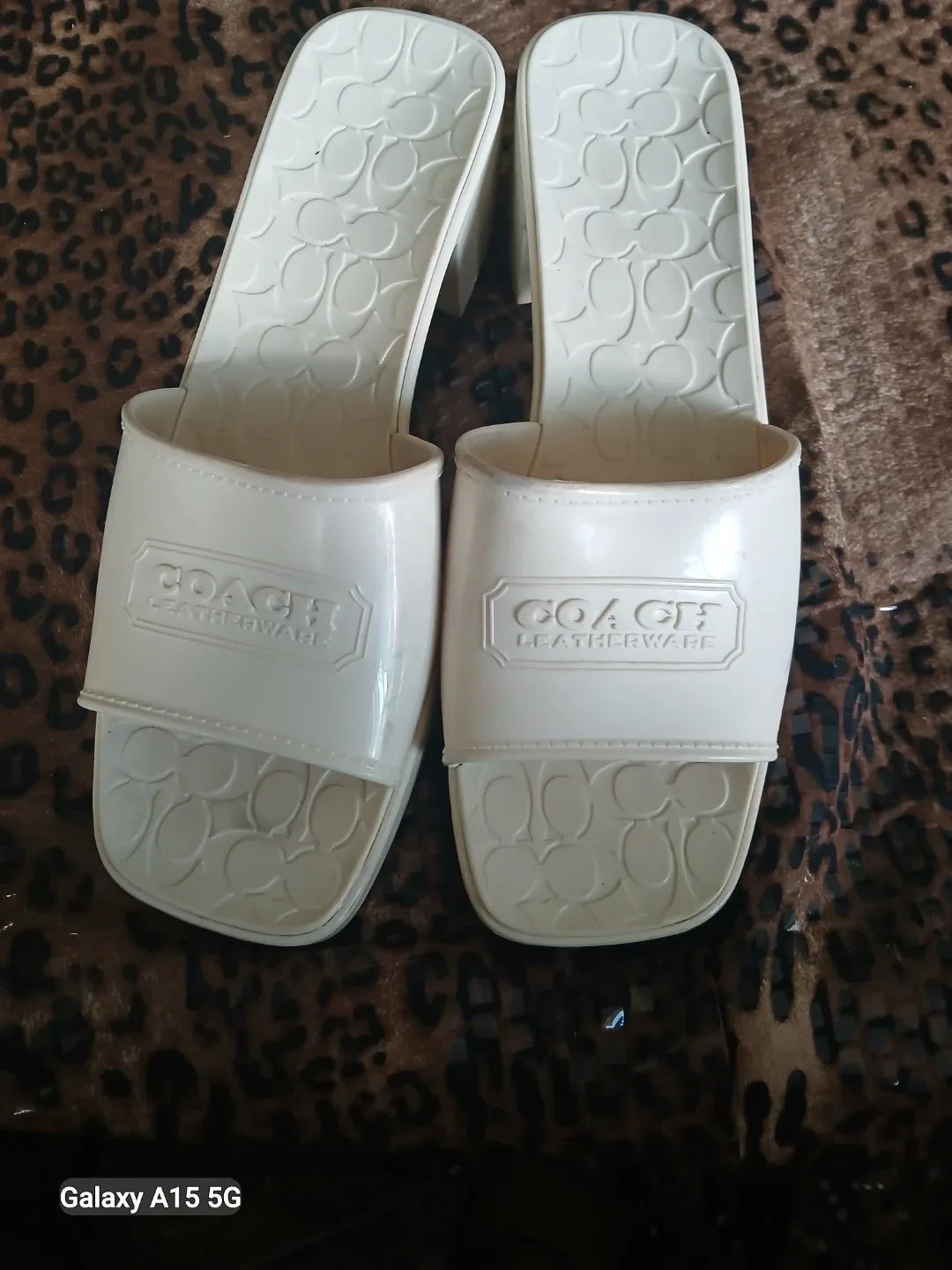 Coach Leatherware Slides - Cream