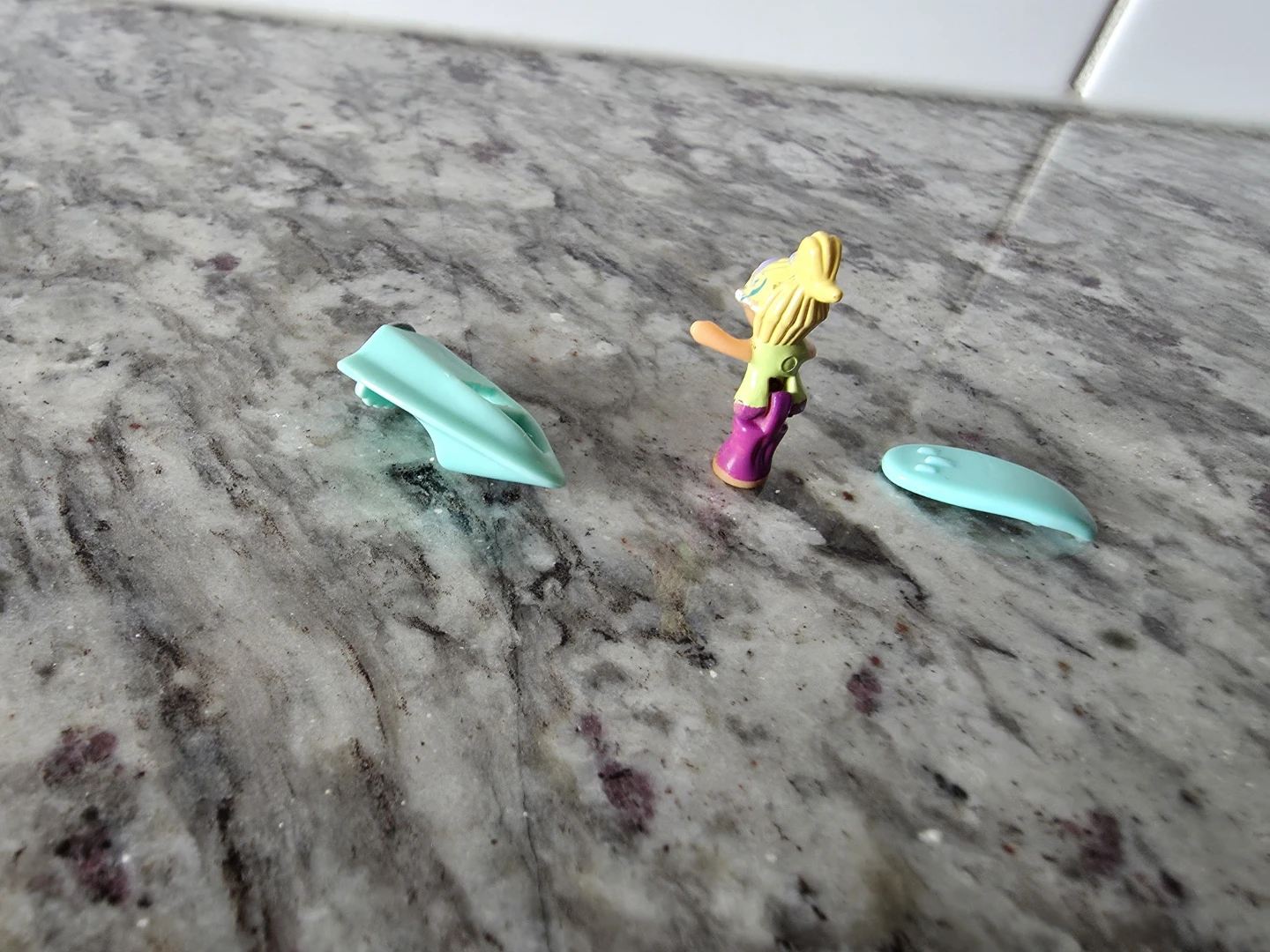 1995 Polly Pocket Pool Party On The Go - photo 3