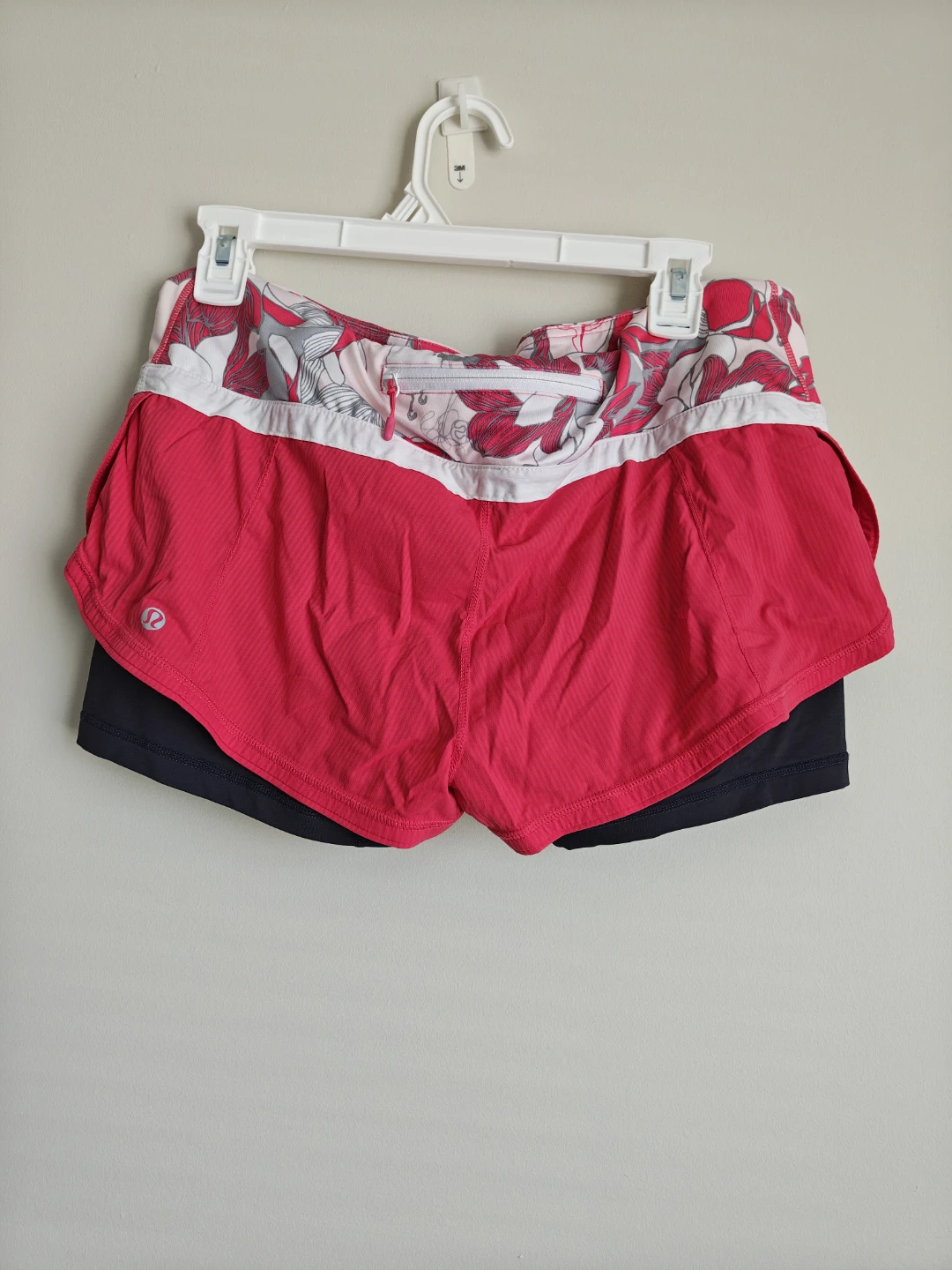 Lululemon Running Shorts Size 10 - photo 2