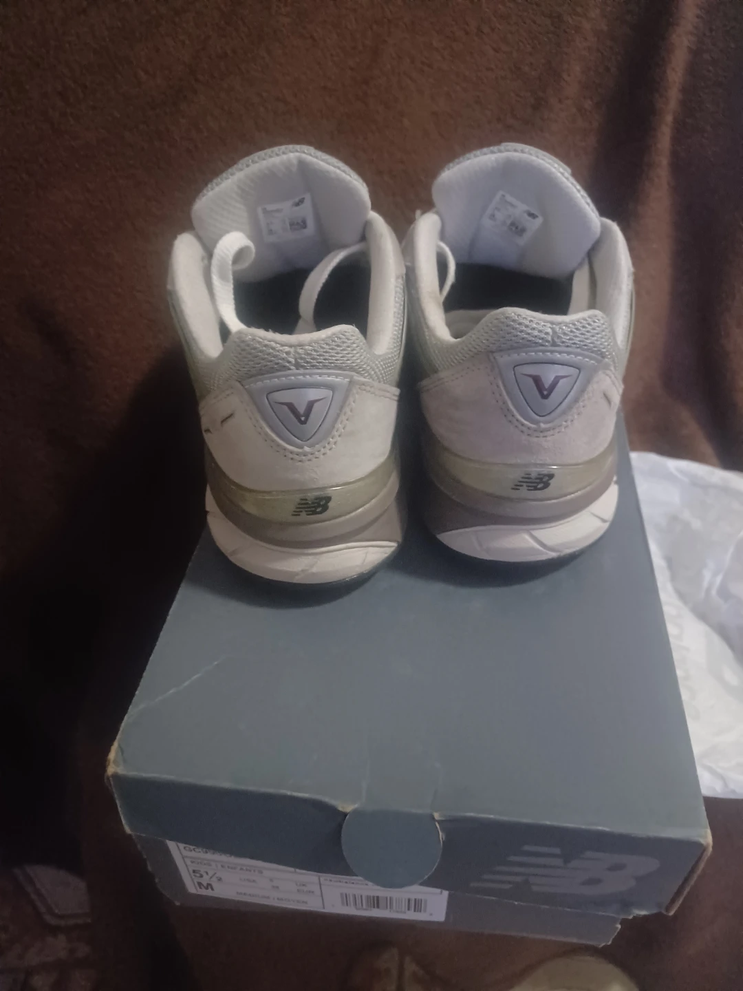New balance 990v5 gray size 5.5y - photo 3