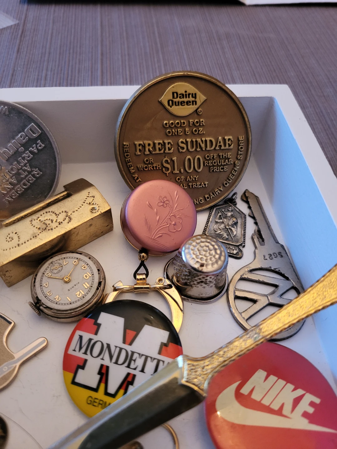 Assorted Collectible Lot: Dairy Queen, Nike, Mondetta & More - photo 3