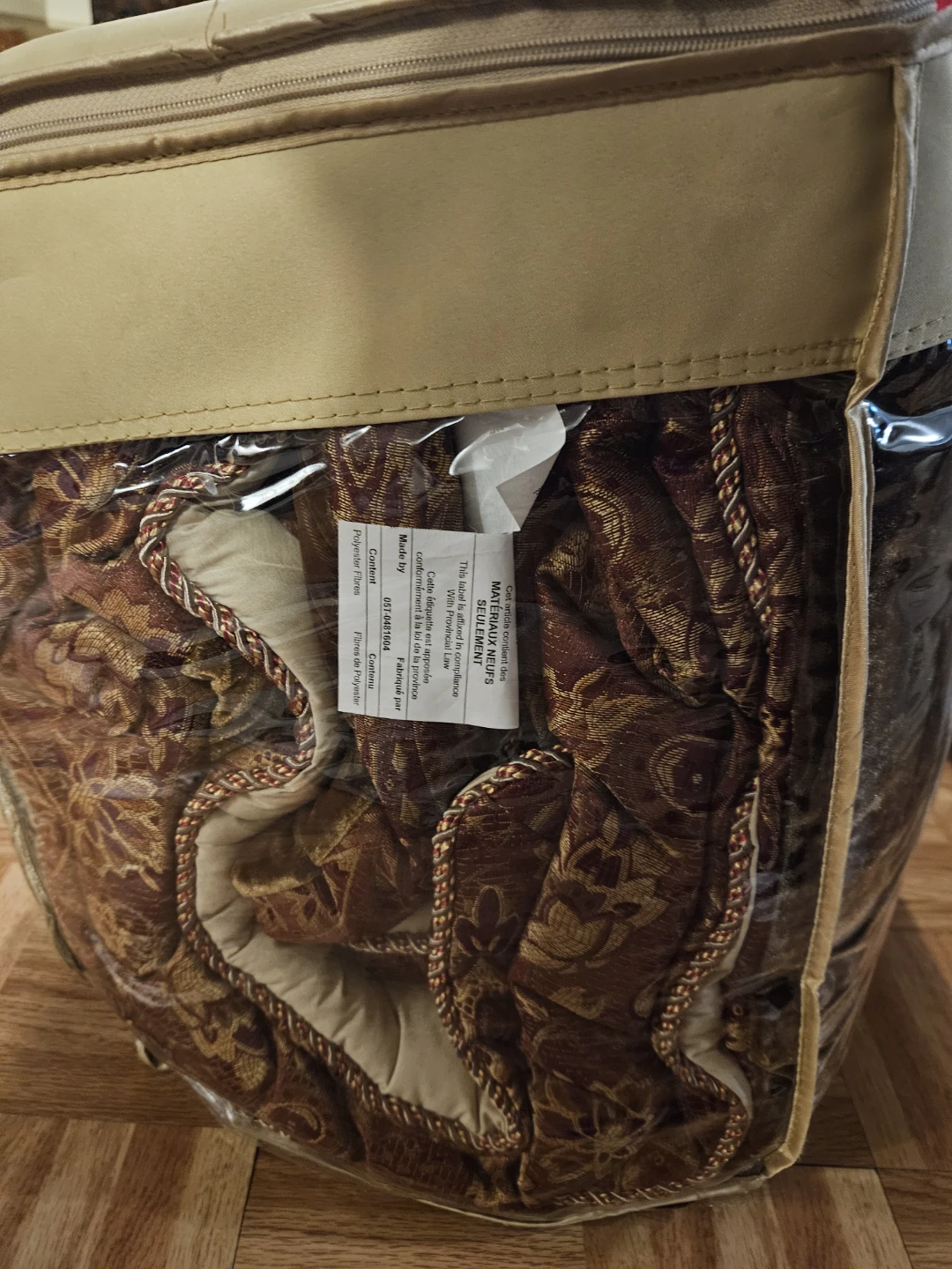 Springmaid Luxury King Comforter Set - photo 3
