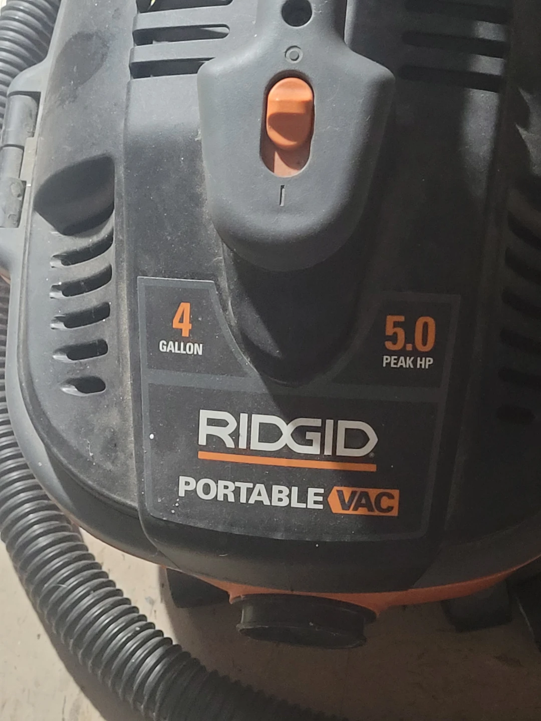RIDGID 4 Gallon Portable Vac 5.0 Peak HP Wet/Dry Vacuum