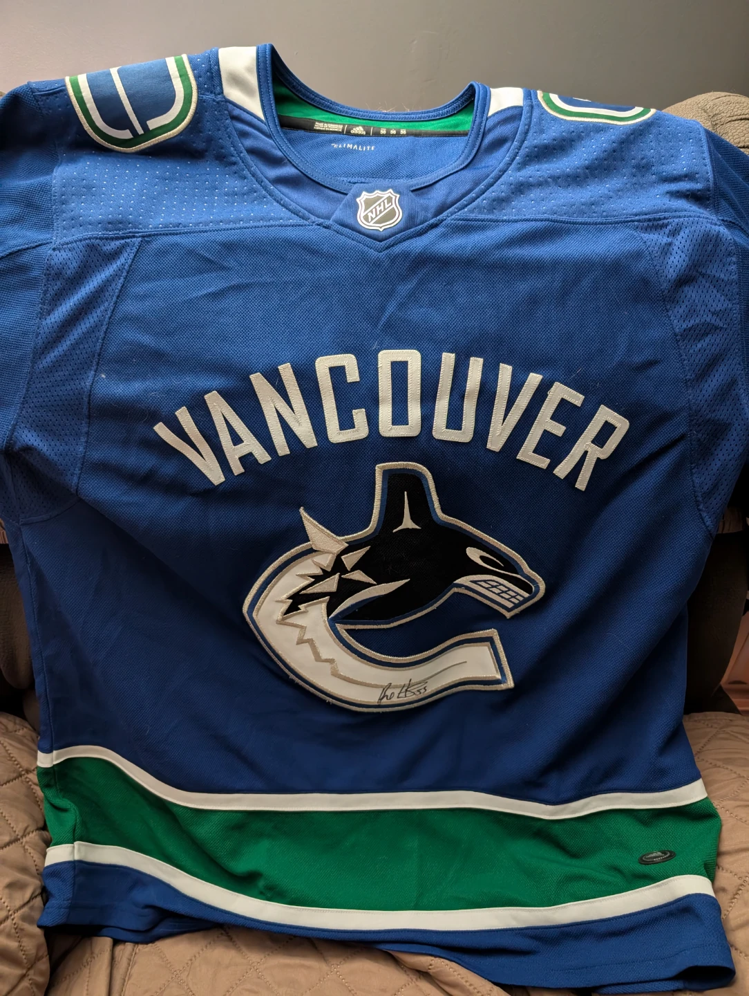 Signed Adidas Vancouver Canucks Hockey Jersey - Size Large (56)