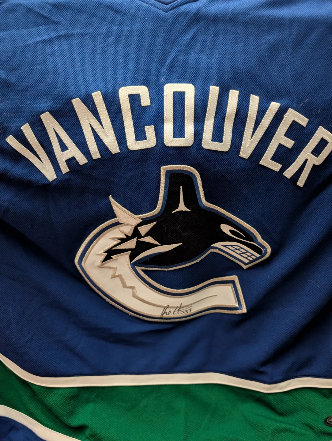 Signed Adidas Vancouver Canucks Hockey Jersey - Size Large (56) - photo 5
