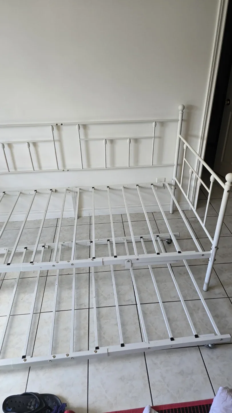 White Metal Daybed Frame with Trundle - photo 3