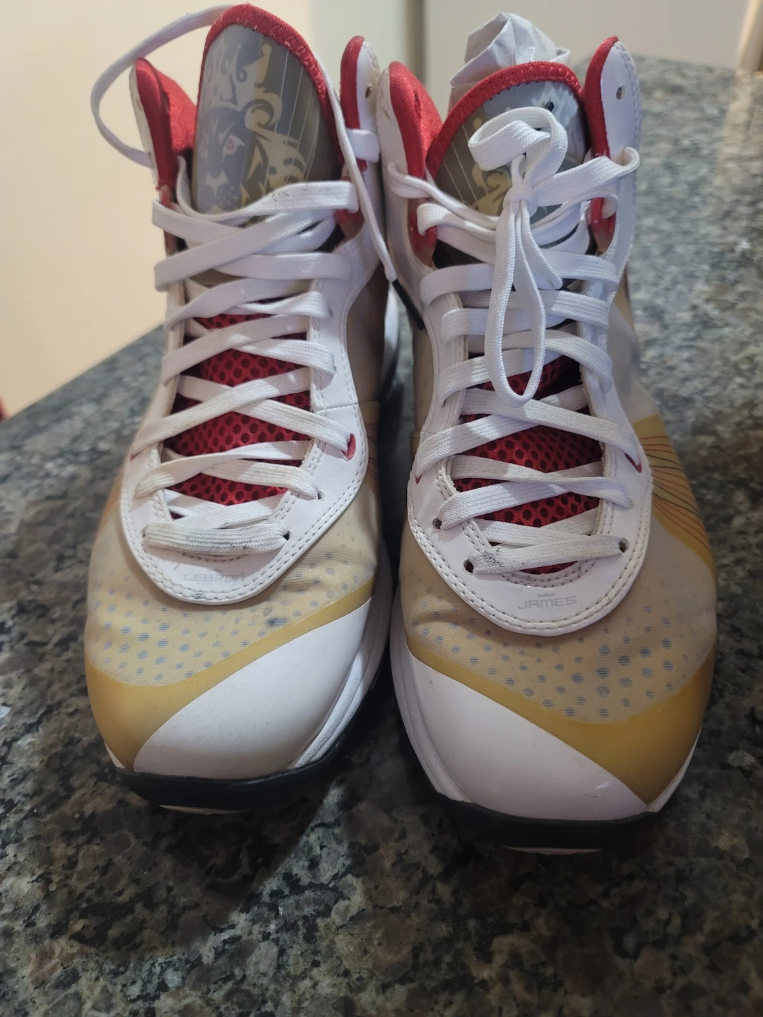 Nike LeBron 8 V/2 Basketball Shoes 'Miami Heat Home'