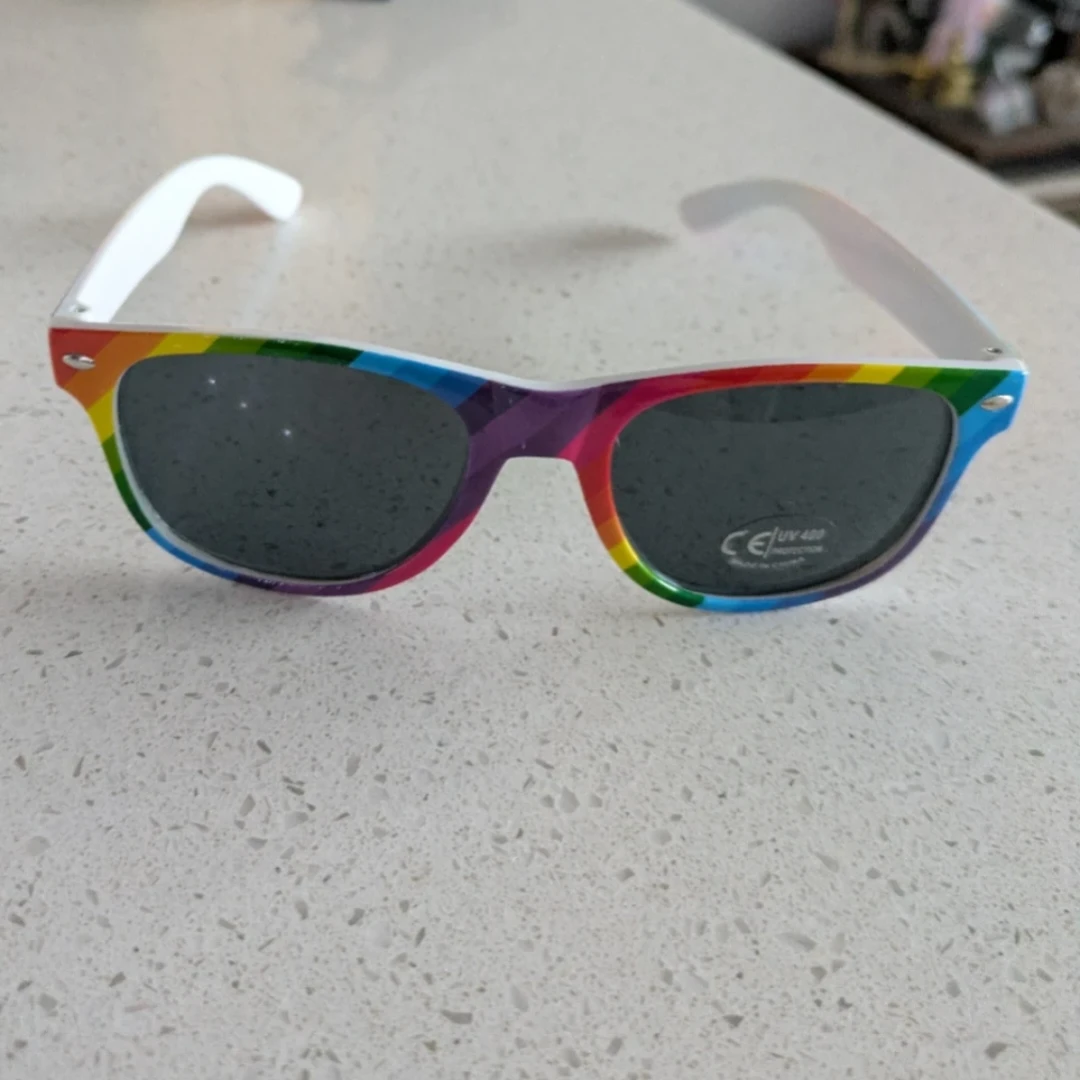 New Sunglasses - photo 2