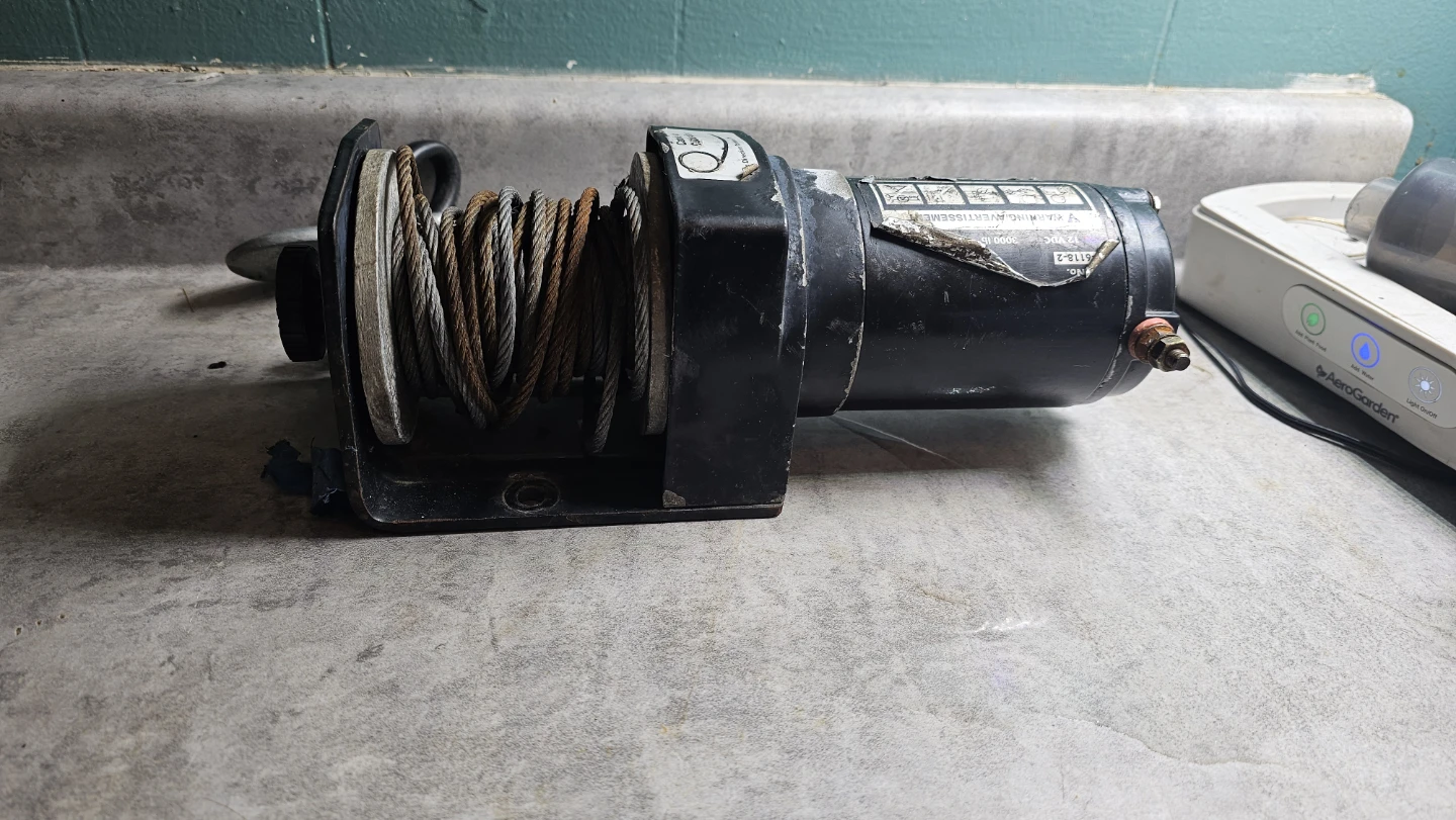 SMK 3000lb Electric Winch - photo 2