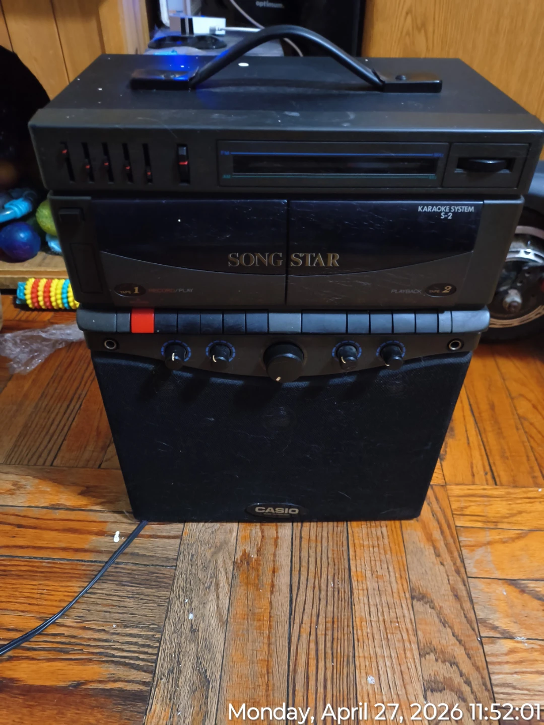 Casio Karaoke: 2 mics, 2 cassettes AM/FM - photo 2