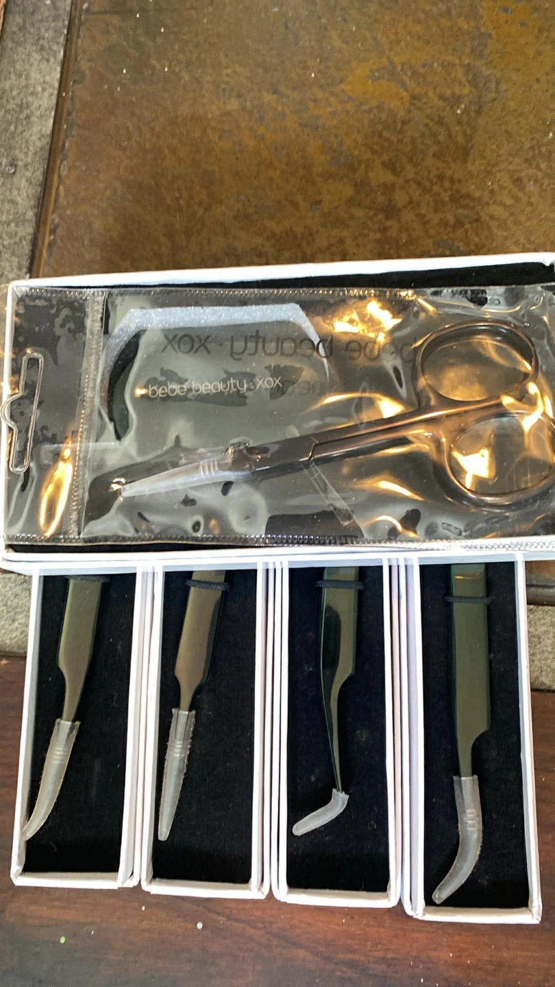 Bebe Beauty XOX Lash Extension Tool Kit with Lashes
