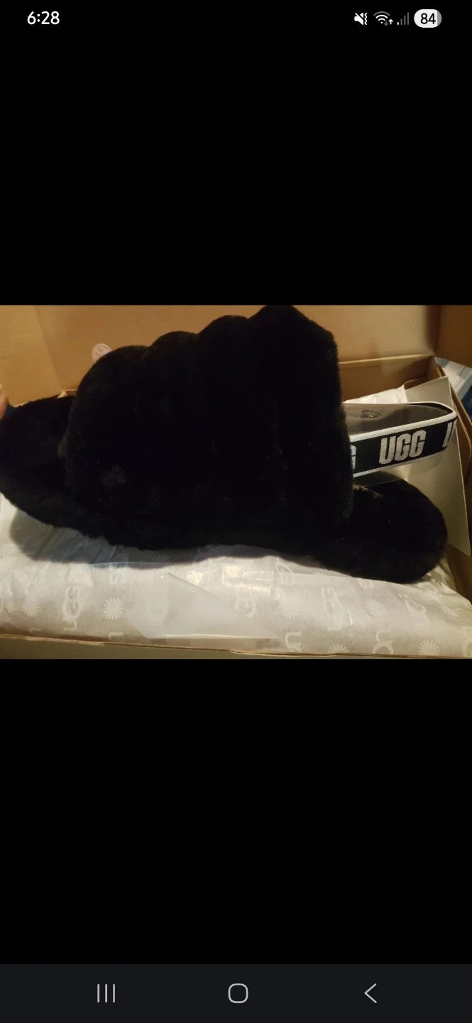 BRAND NEW Ugg Slippers
