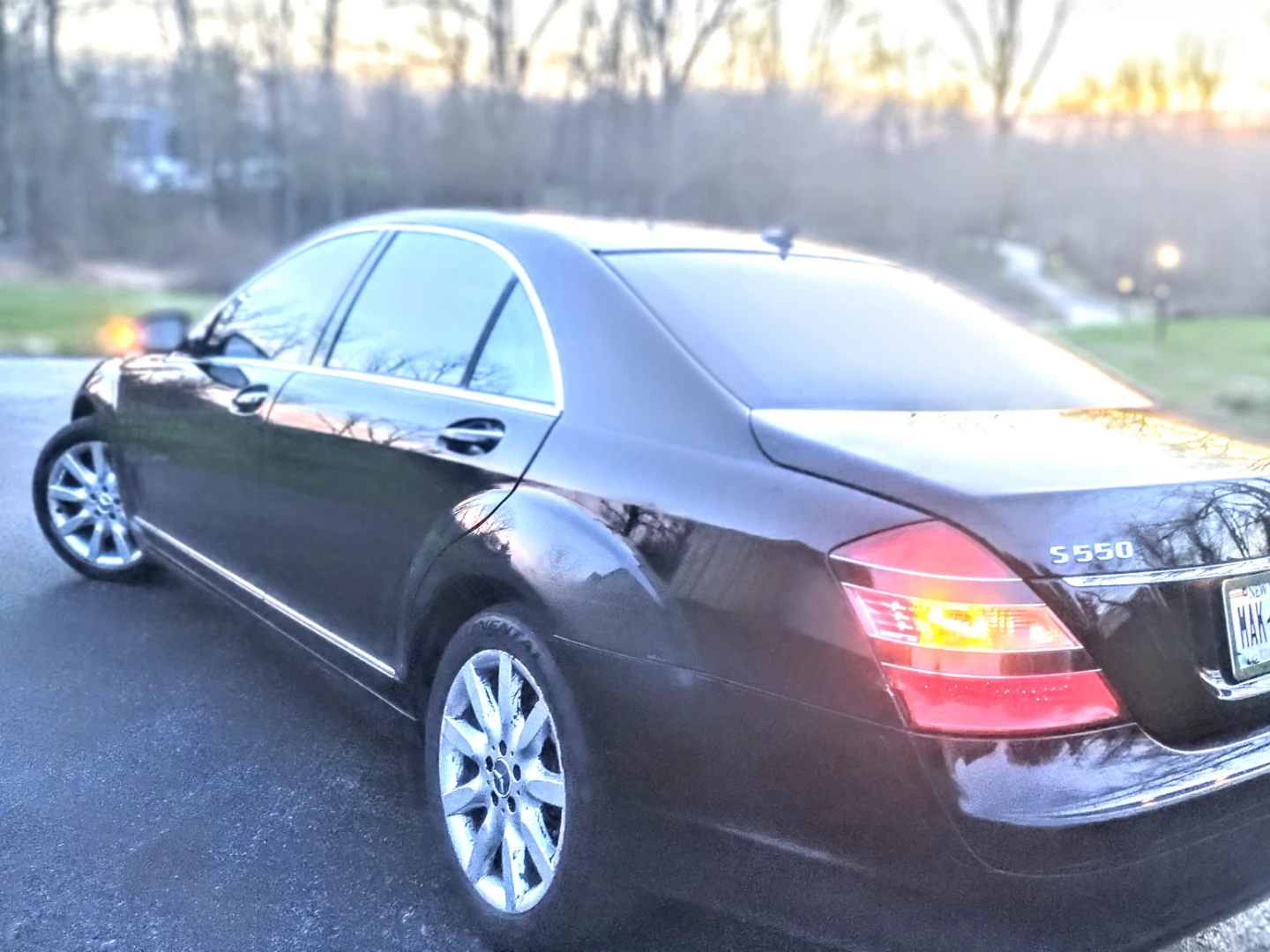 Mercedes-Benz S550 Sedan