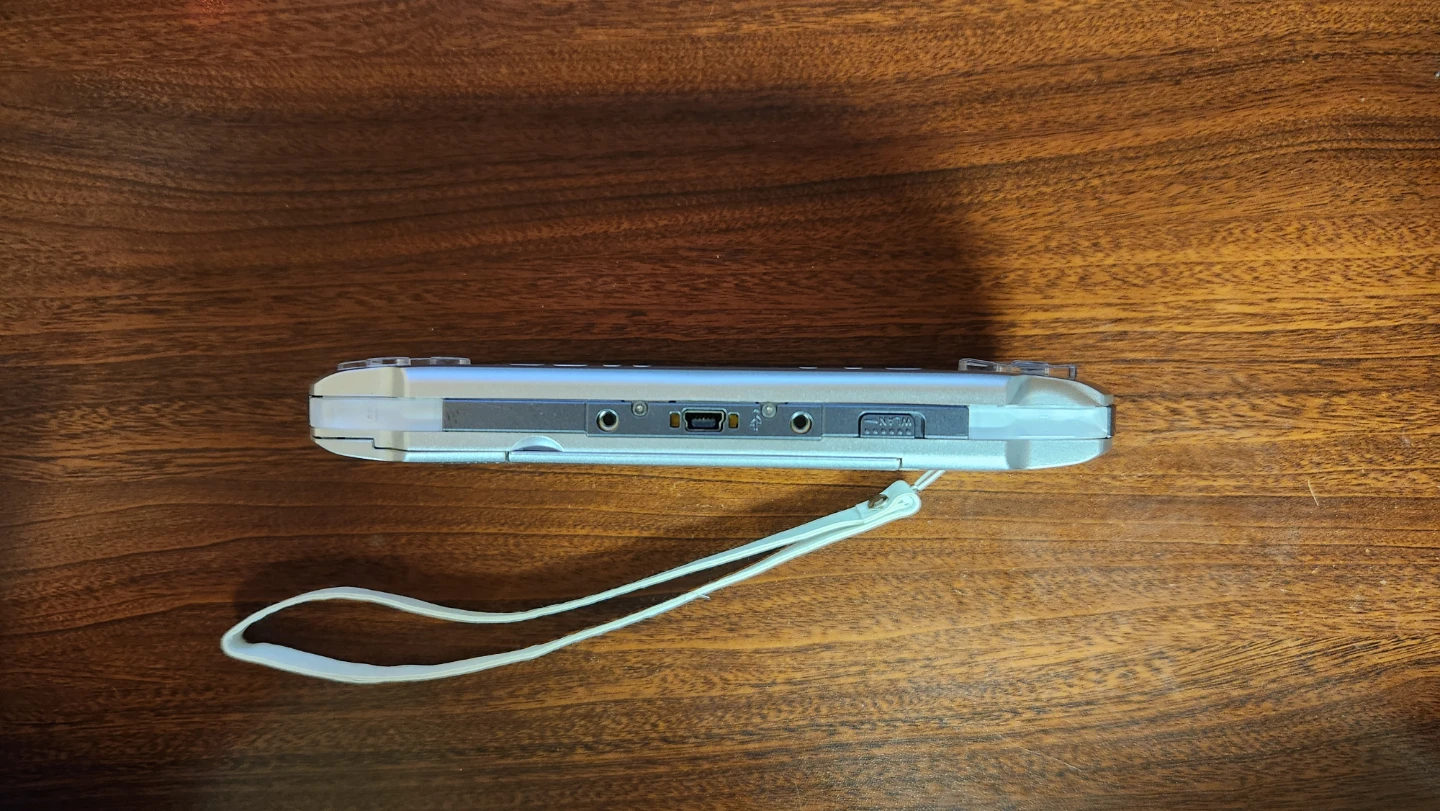 Sony PSP 3000 Silver - photo 4
