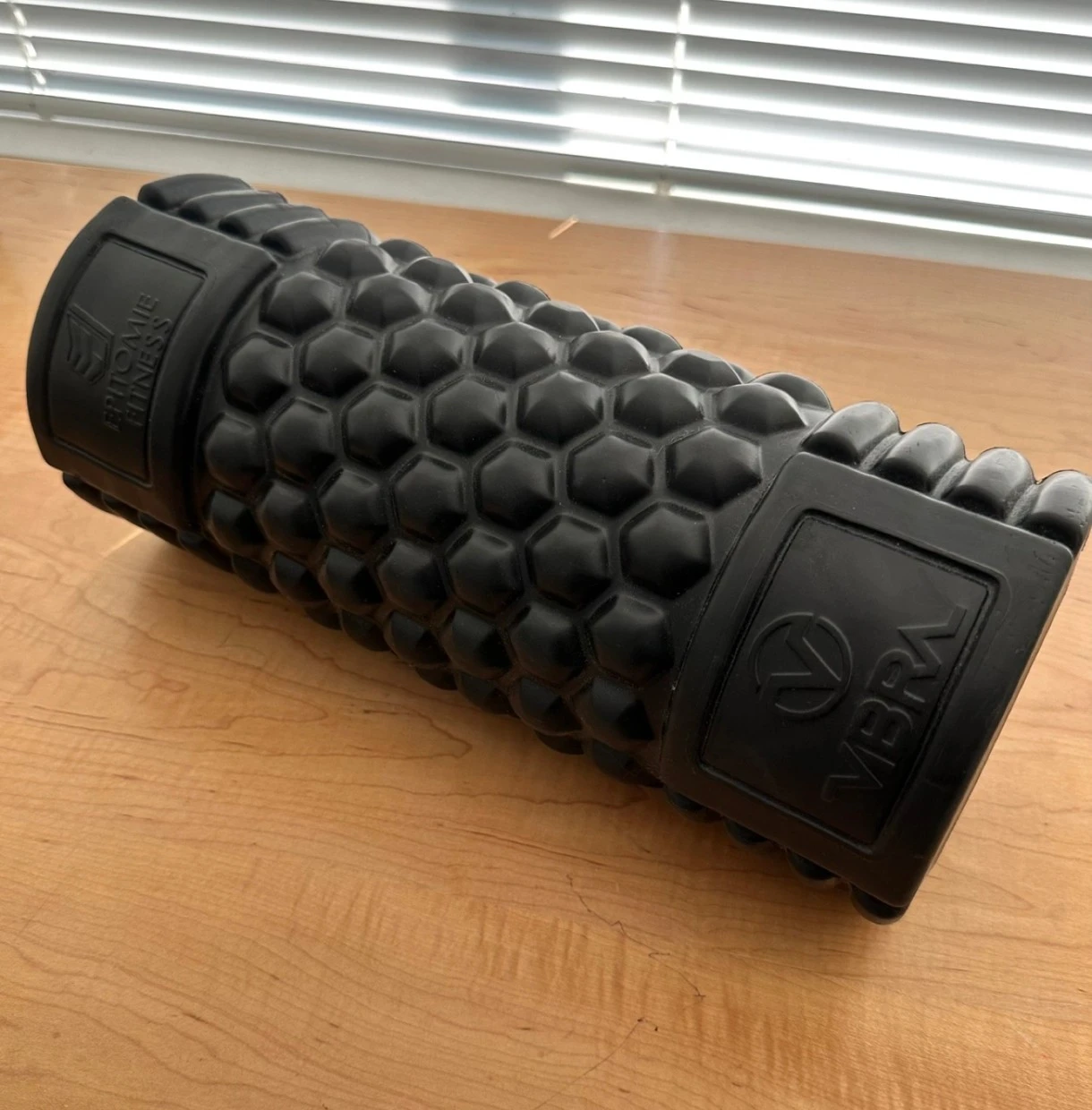 VIBRA Vibrating Foam Roller – Epitomie Fitness - photo 3