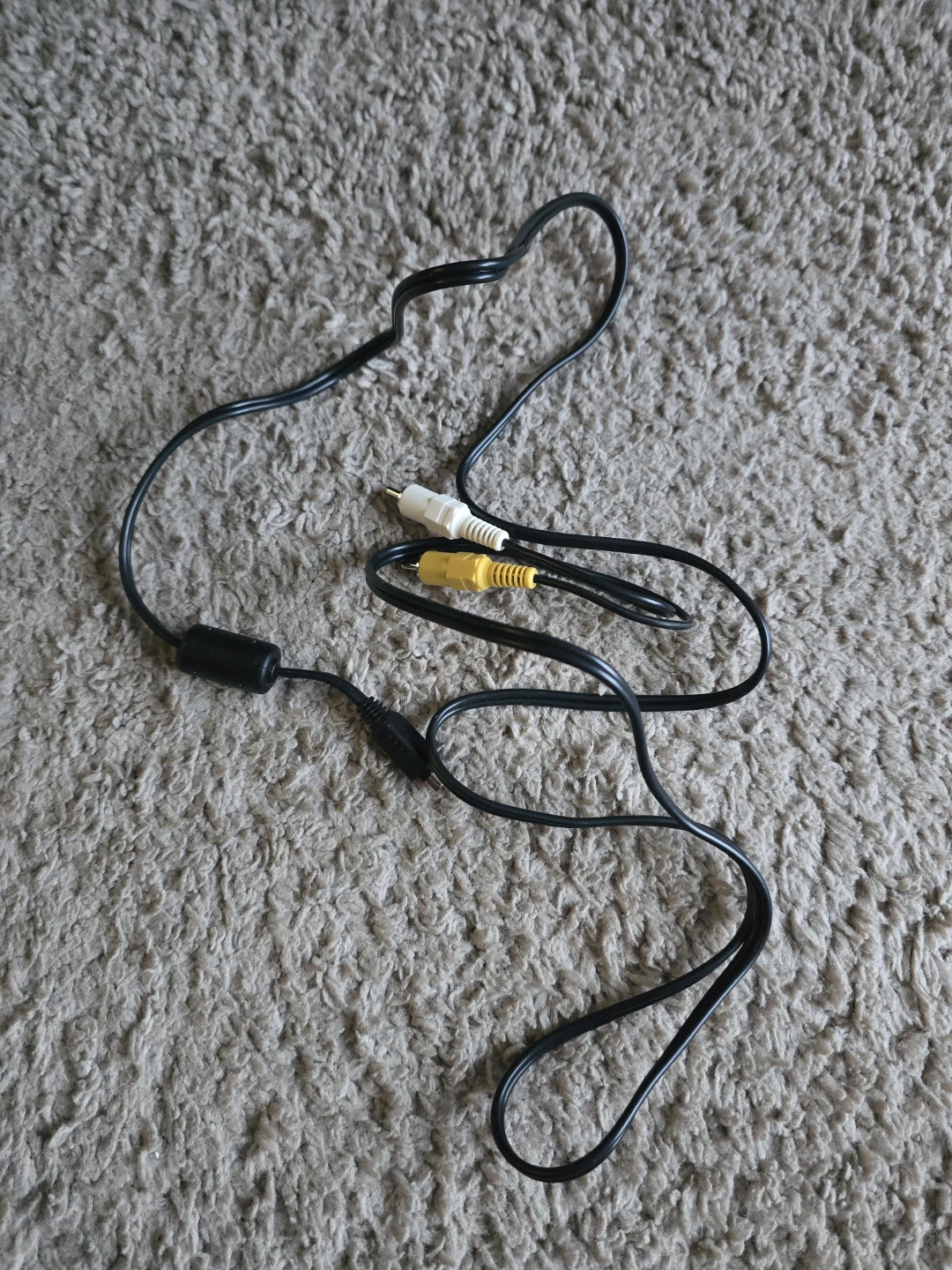 RCA composite video and audio cable