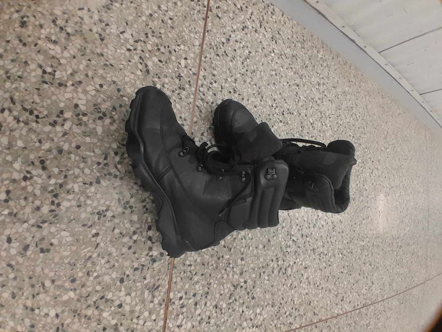The North Face Black Hiking Boots Men's Size 9 - photo 2