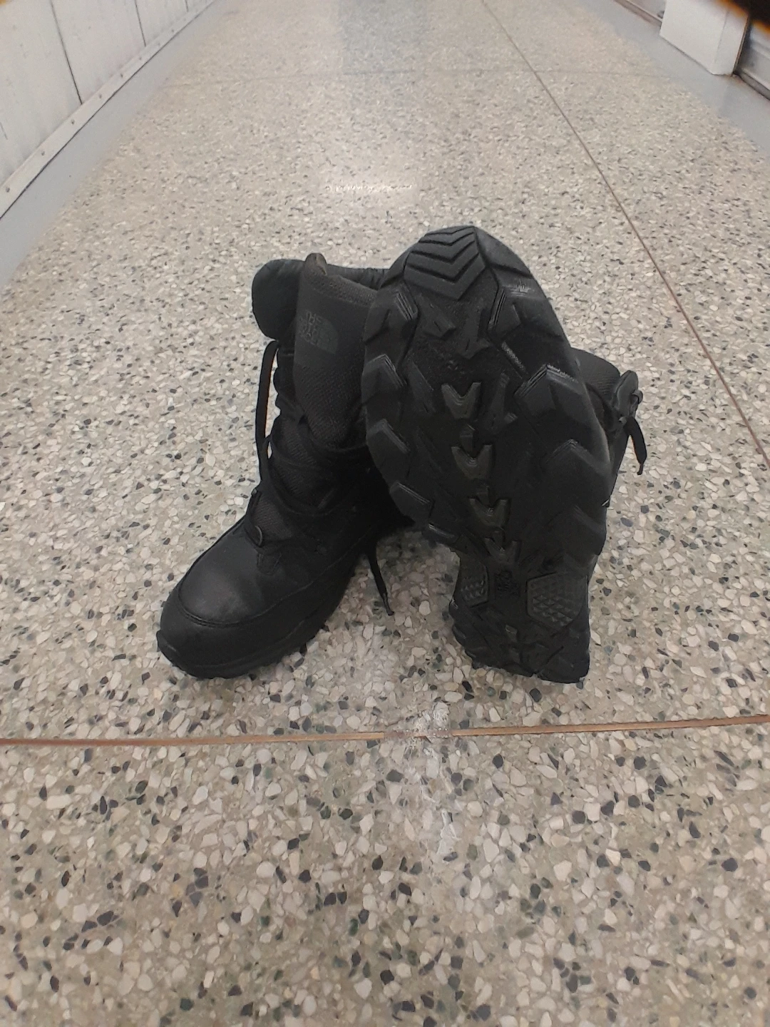 The North Face Black Hiking Boots Men's Size 9 - photo 4