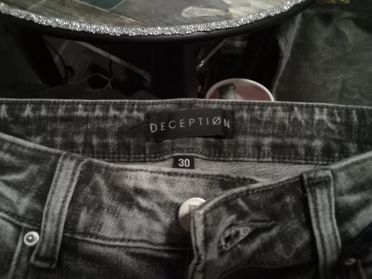 Deception Jeans Size 30 Grey Wash - photo 4