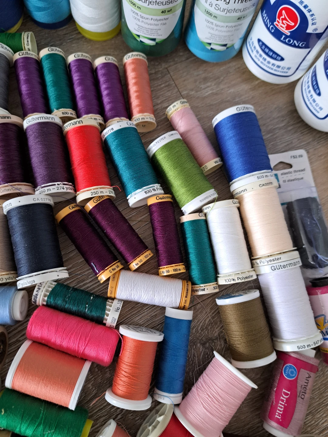 Set de hilos valorado en mas de 180$ Gutermann - photo 2