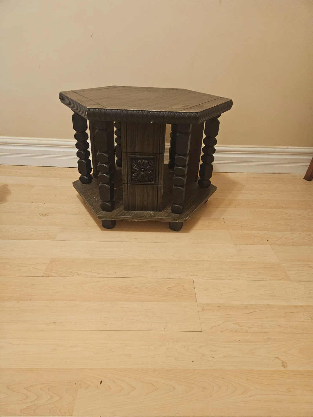 Hexagonal End Table - photo 2
