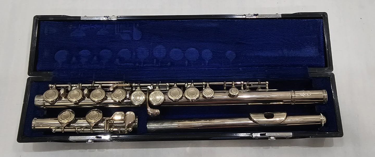 Yamaha YFL-23 Flute with Case