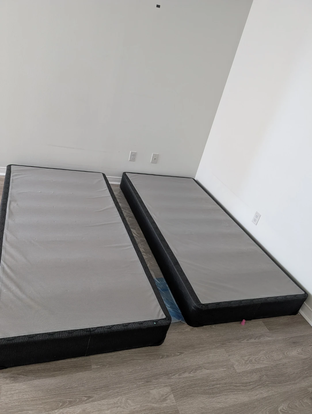 Wooden Bed Frame Foundation - photo 3