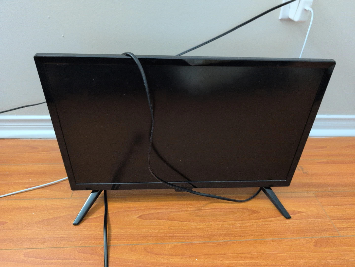 Black Flat Screen. Can be used as an extra monitor