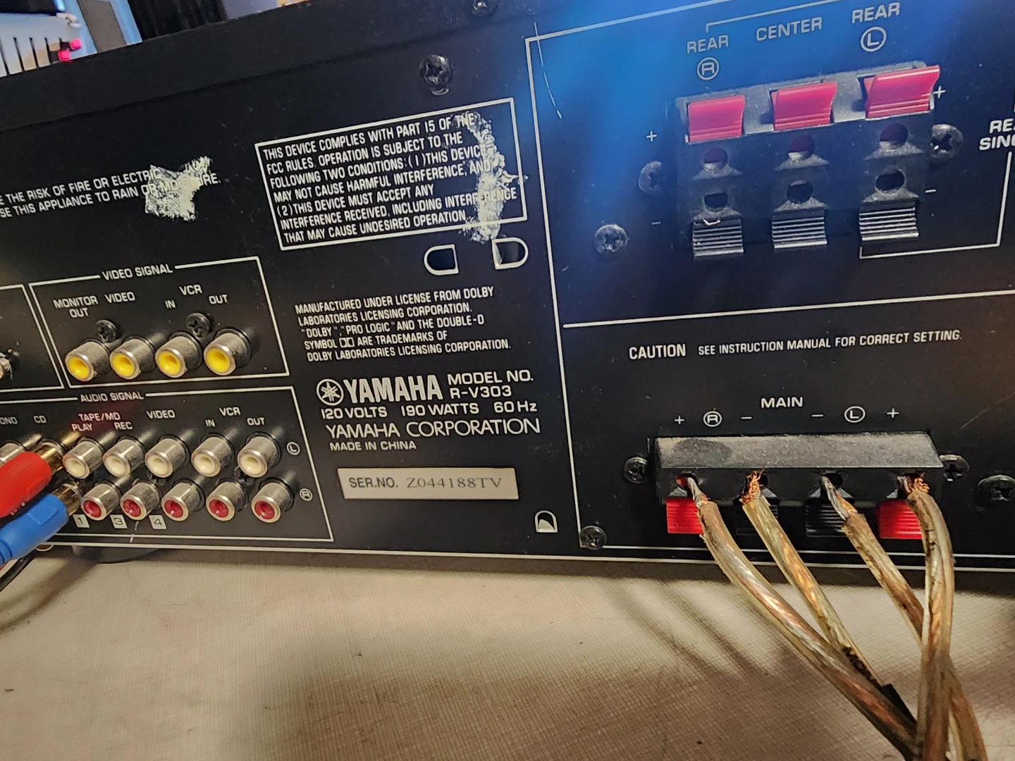 Yamaha Natural Sound AV Receiver R-V303 - photo 4