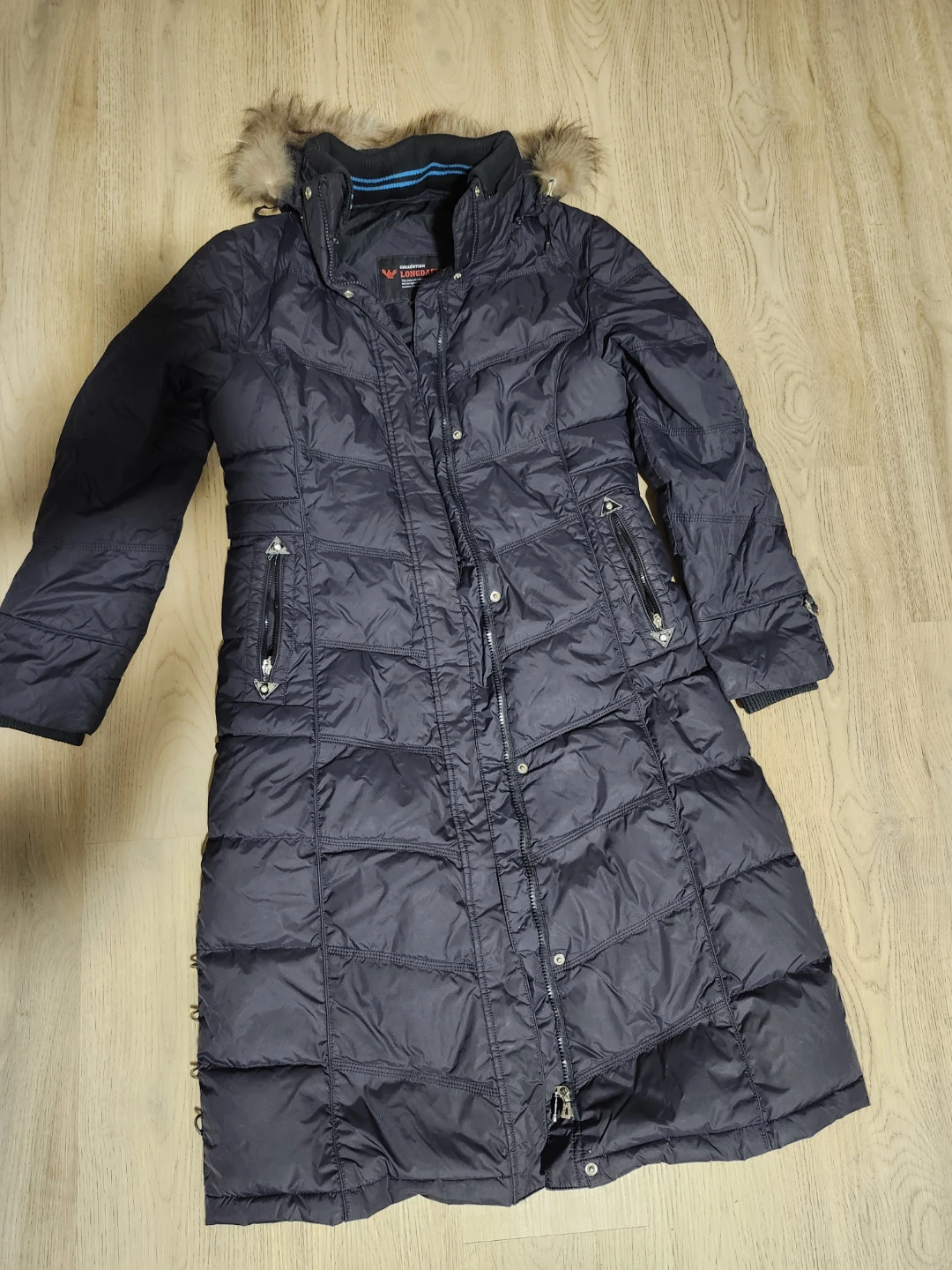 Women's Navy Puffer down Coat with Fur Trim