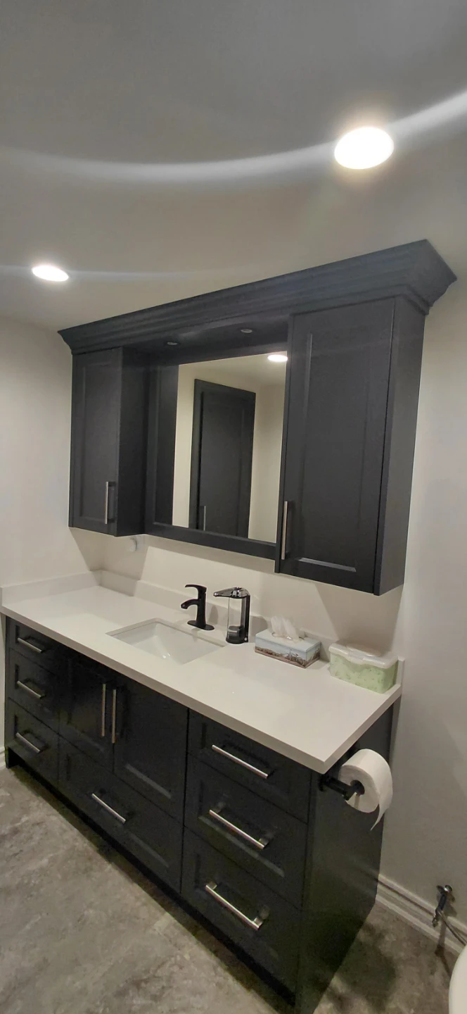 Custom Kitchens and Vanities - photo 3