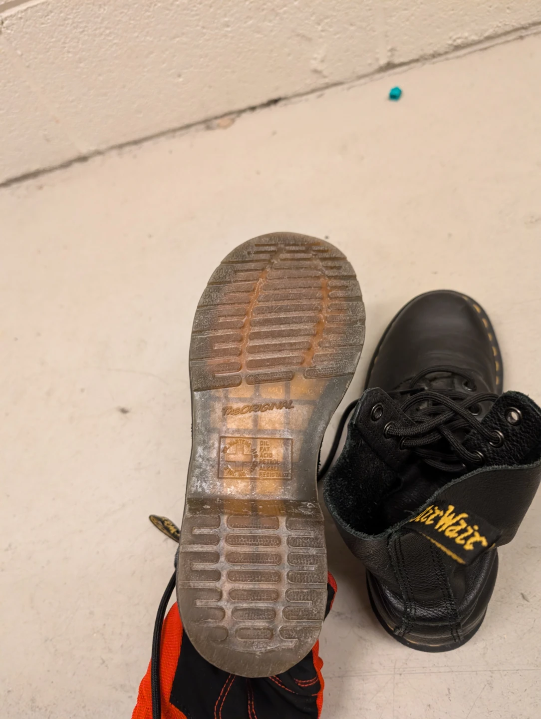 Dr. Martens Pascal Black Leather Boots Size 7 UK - photo 2
