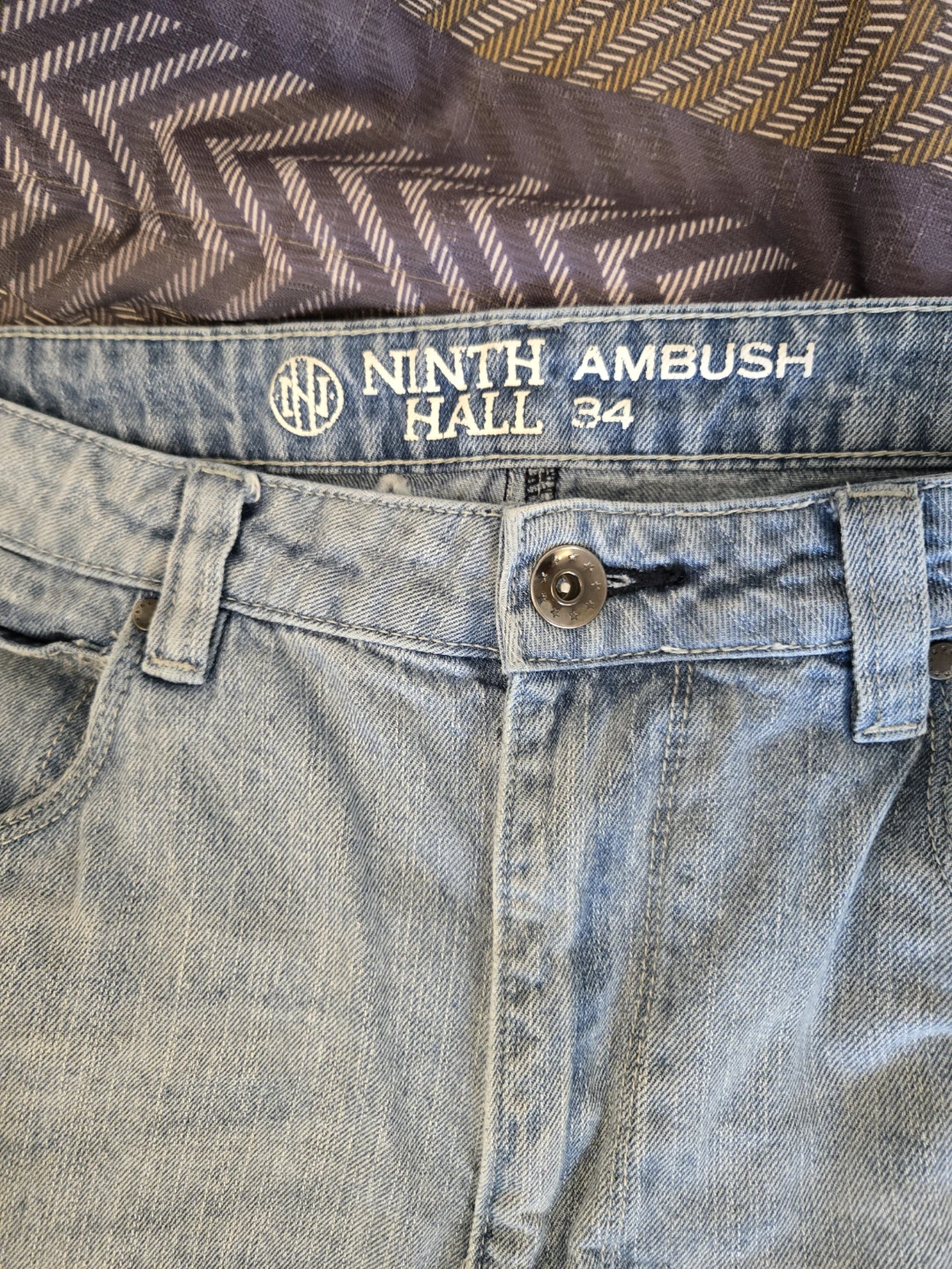 NINTH HALL Light Wash Embroidered Jeans Size 34 - photo 3