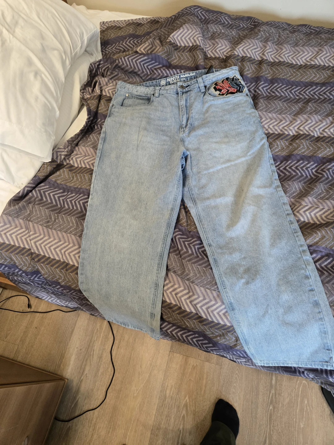NINTH HALL Light Wash Embroidered Jeans Size 34 - photo 4