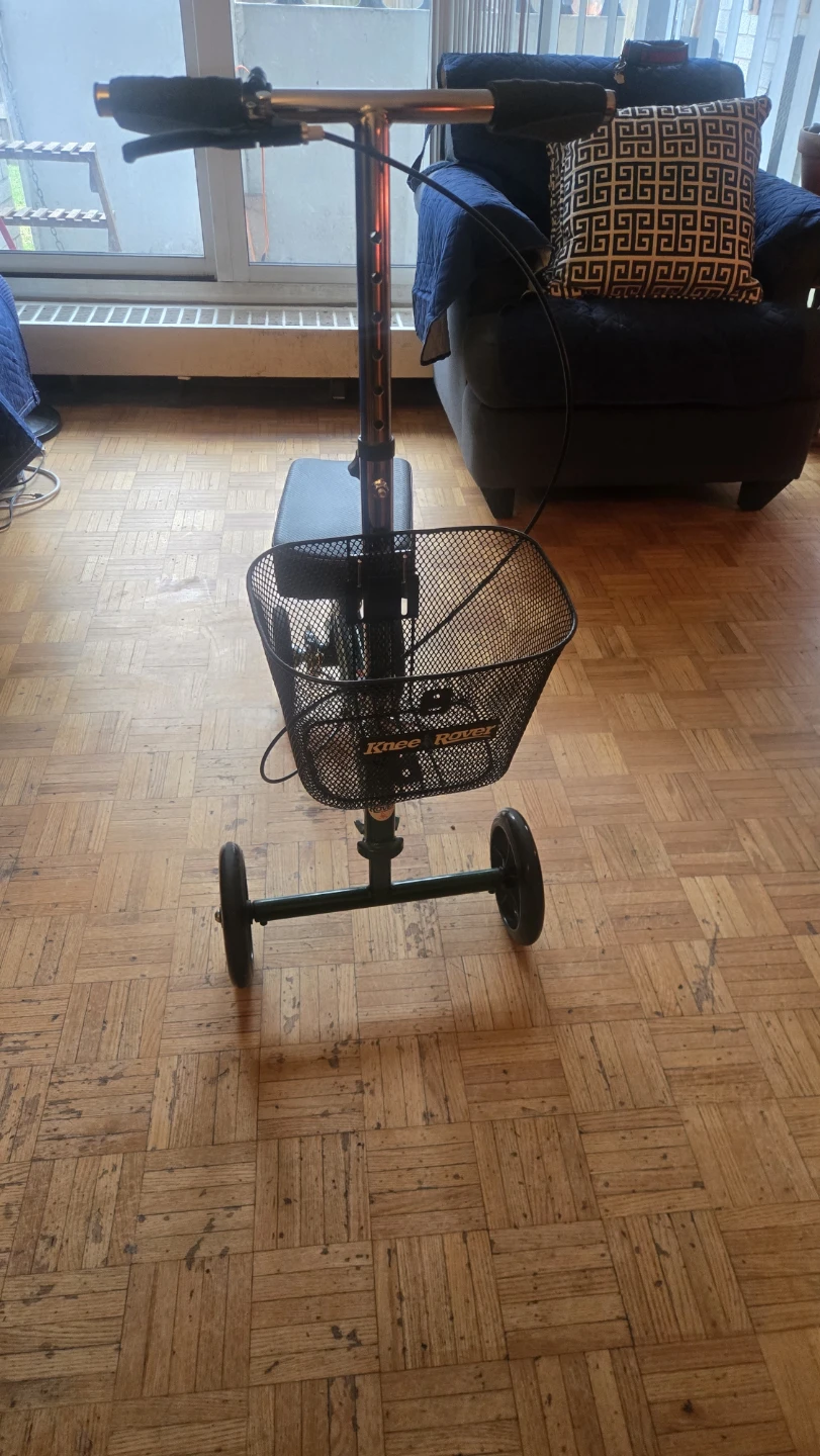 Knee Rover Steerable Knee Scooter - photo 5