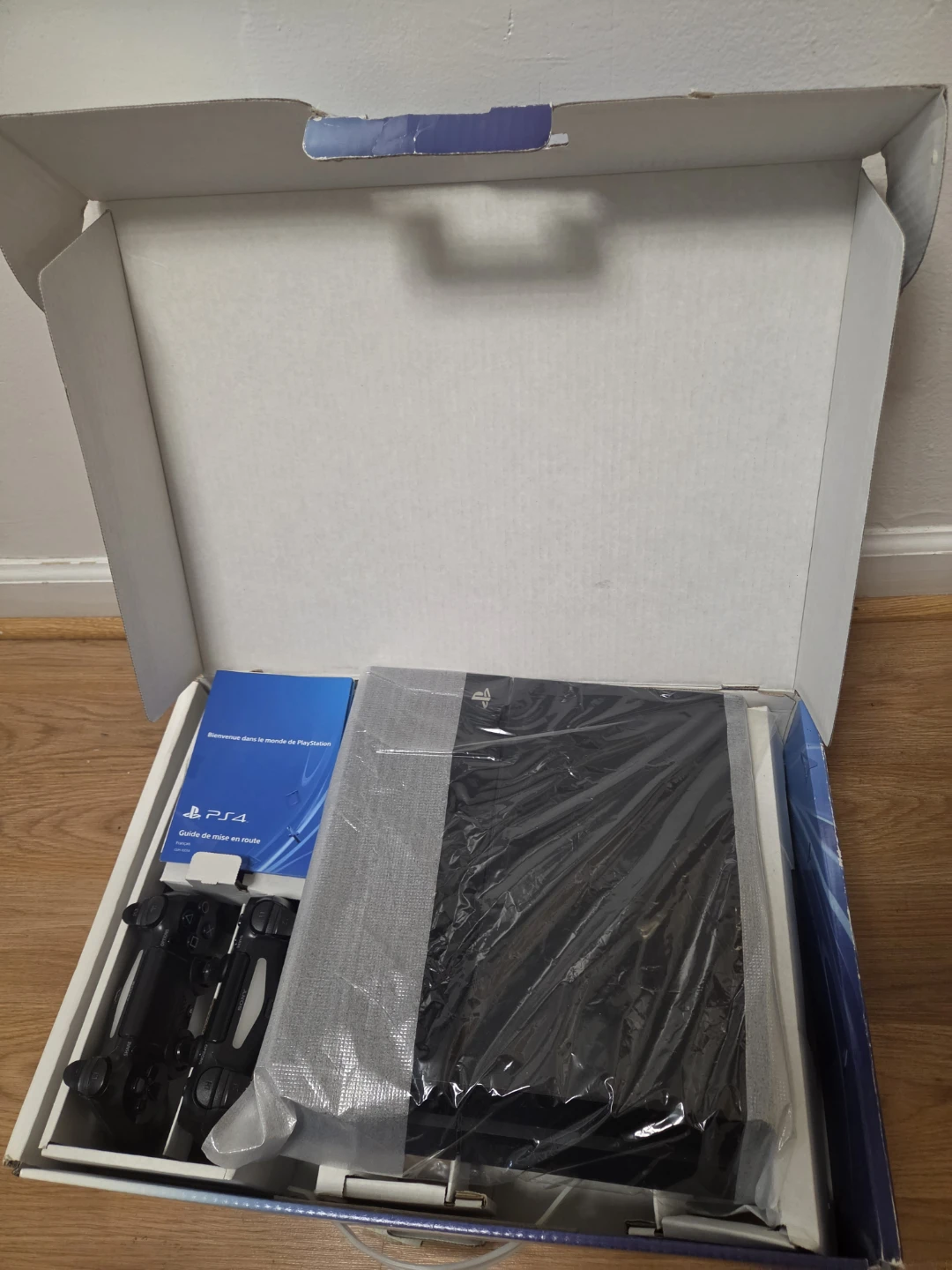 Sony PlayStation 4 (PS4) 500GB Console - photo 2