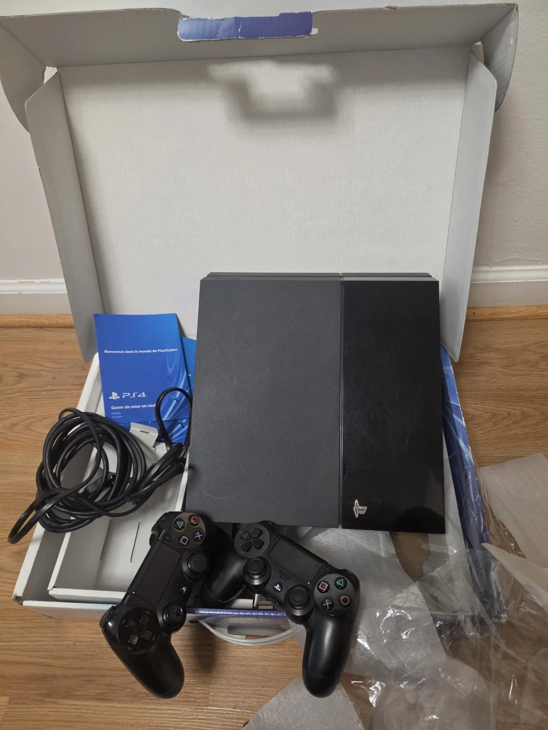 Sony PlayStation 4 (PS4) 500GB Console - photo 4