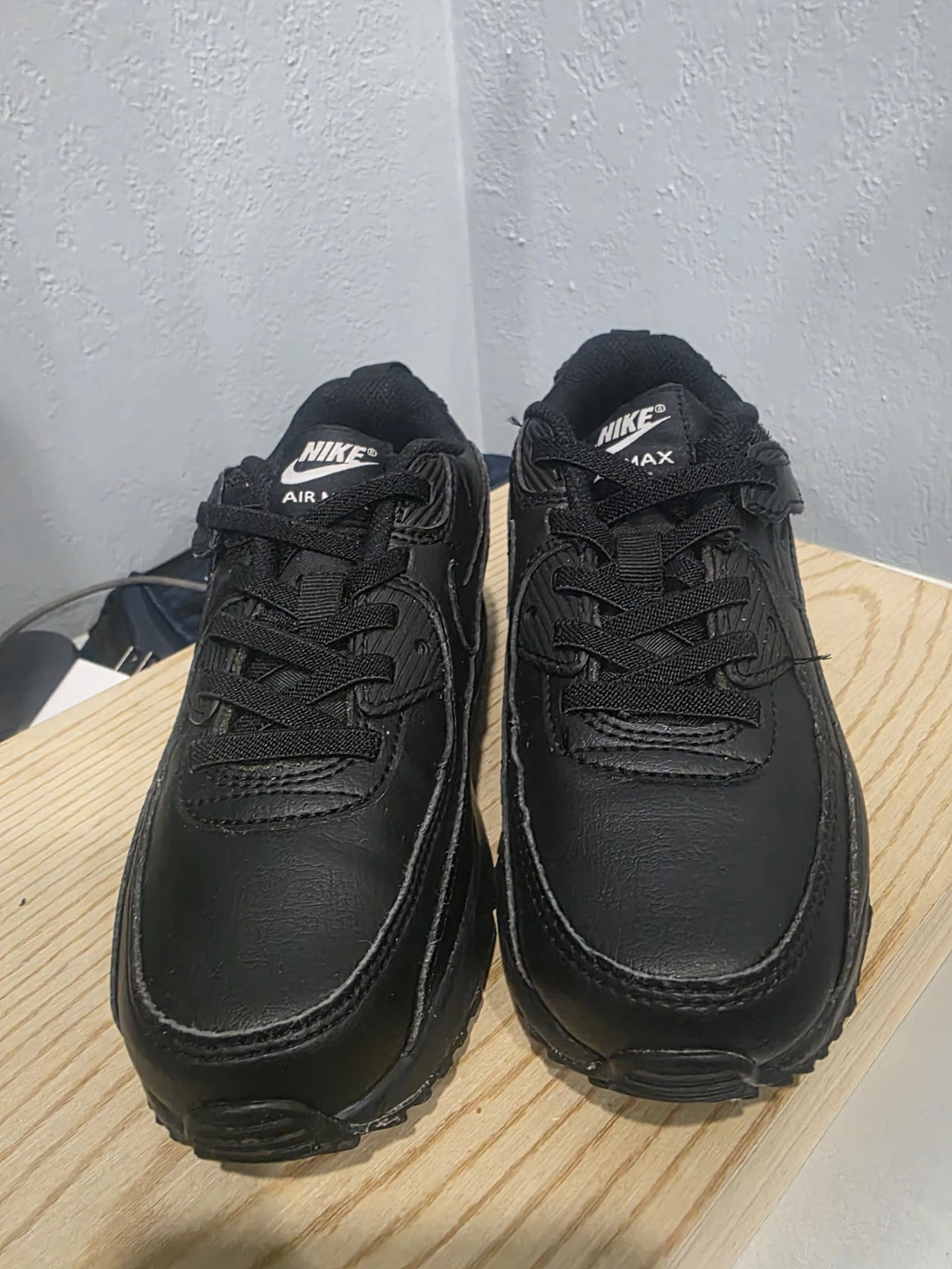 Nike Air Max 90 Black Leather Sneakers