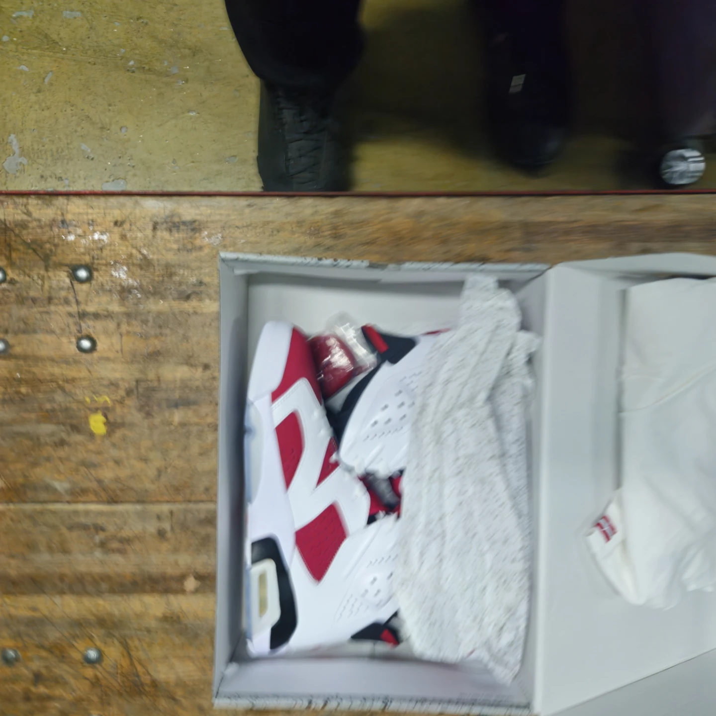 Air Jordan 6 Retro Shoes - White/Red, Size 11 - photo 3