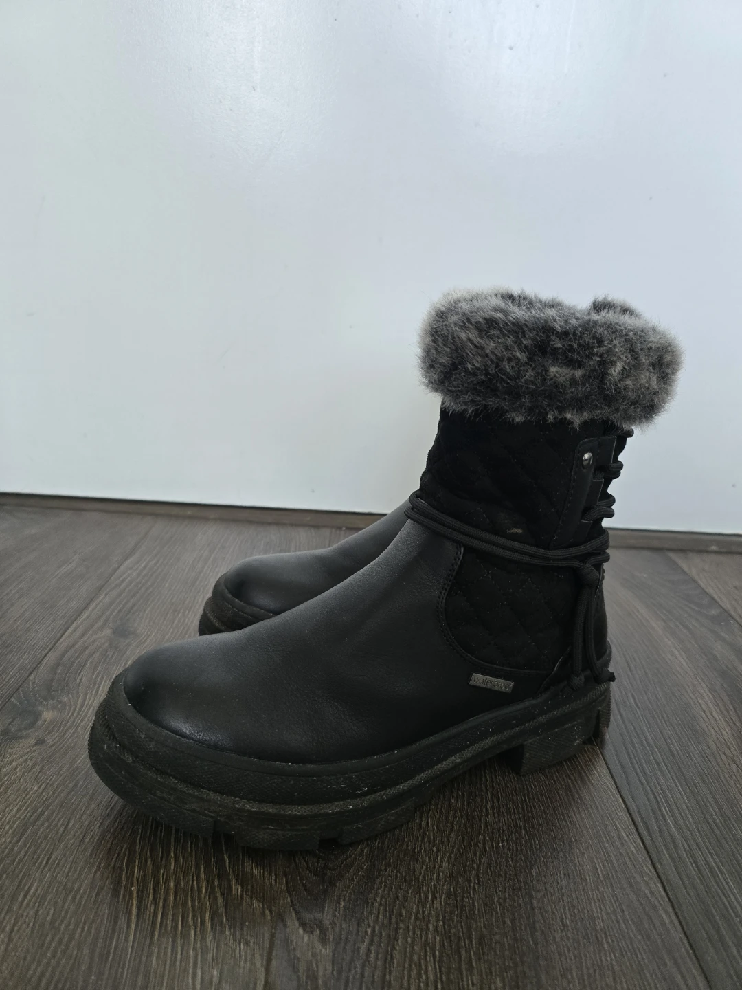 Black Waterproof Boots with Fur Trim