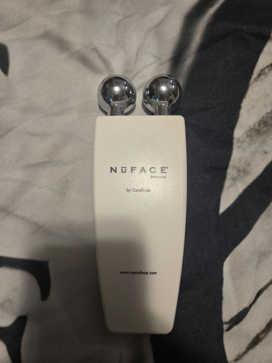 NuFace Advanced Facial Toning Device